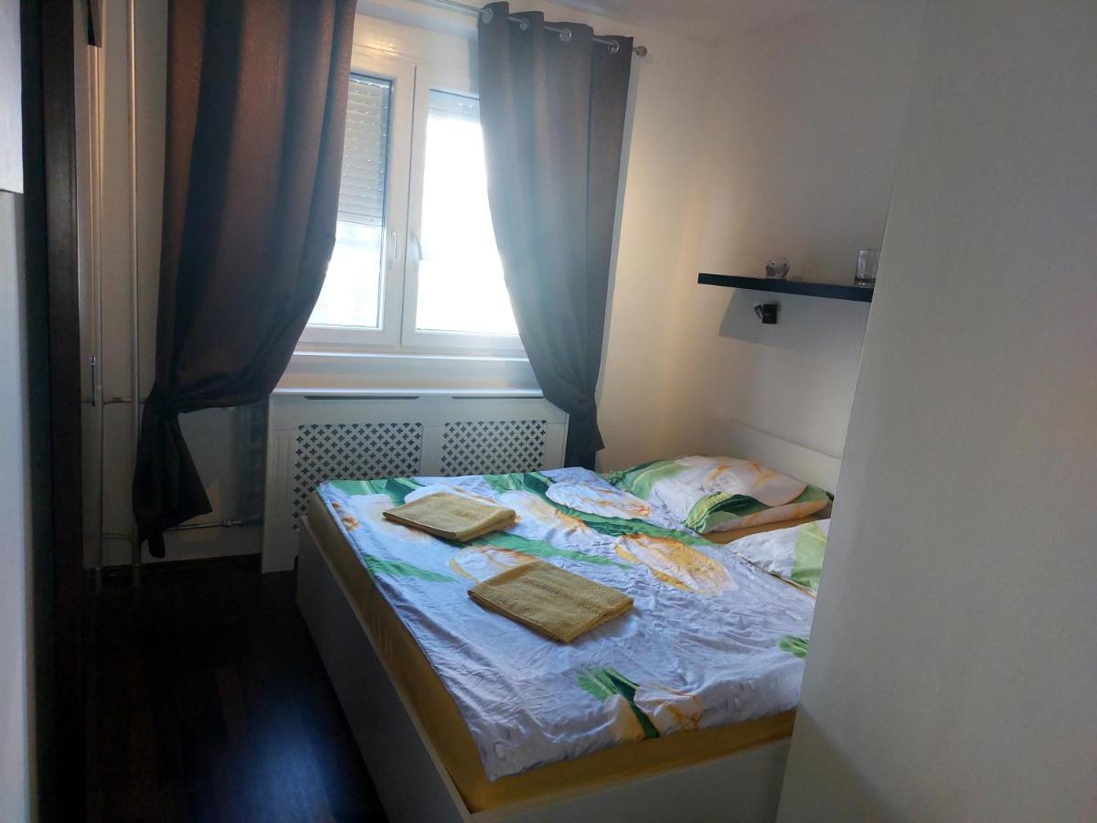 Apartman Katty บราติสลาวา ภายนอก รูปภาพ