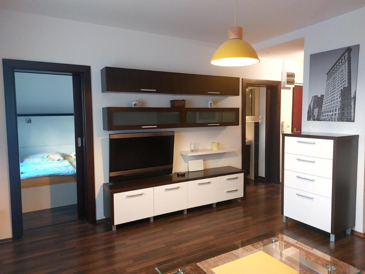 Apartman Katty บราติสลาวา ภายนอก รูปภาพ